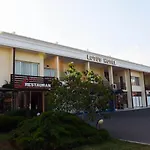 Lotus Family - Free Parking Hotel