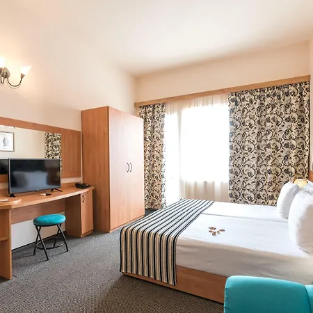 Otel Lotus Family - Free Parking