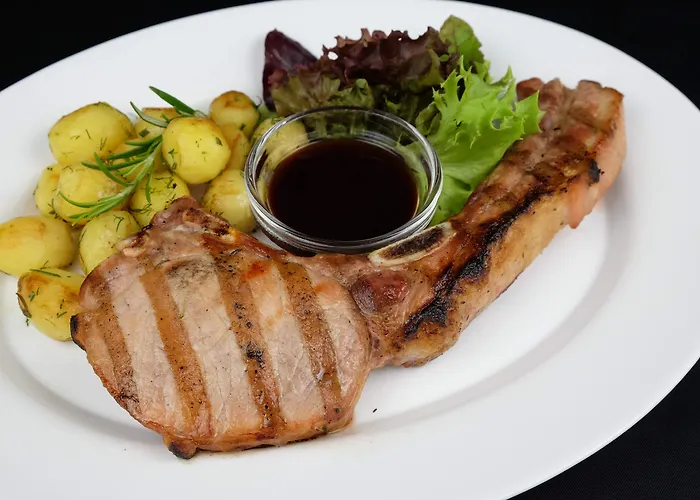 Otel Lotus Family - Free Parking