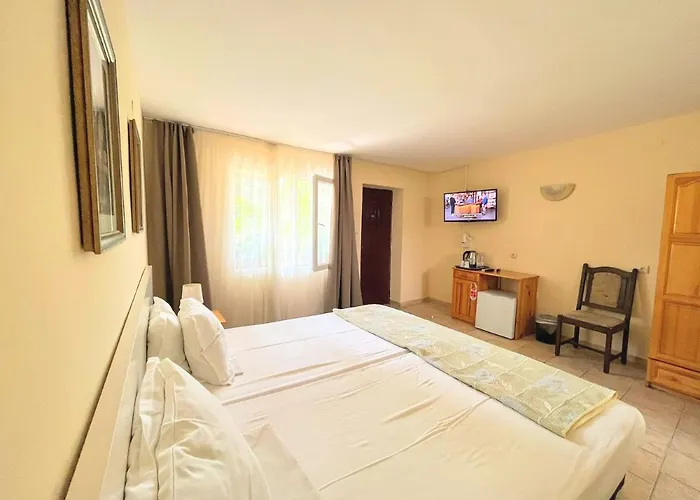 Lotus Family - Free Parking Sunny Beach