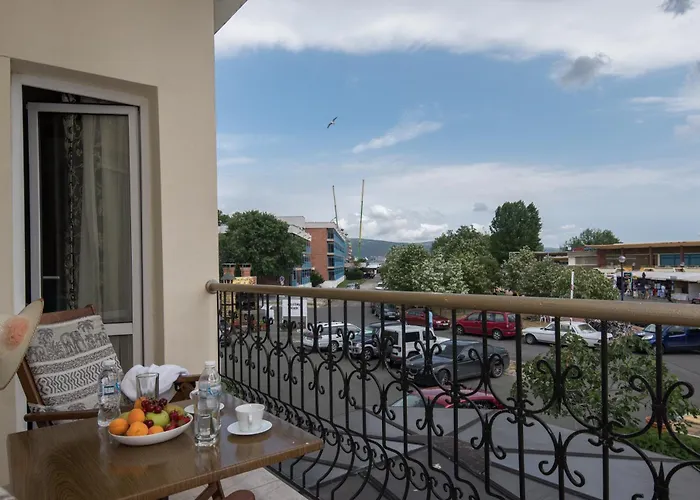 Otel Lotus Family - Free Parking Sunny Beach