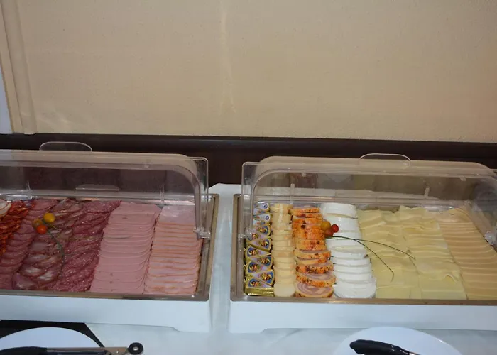 Otel Lotus Family - Free Parking